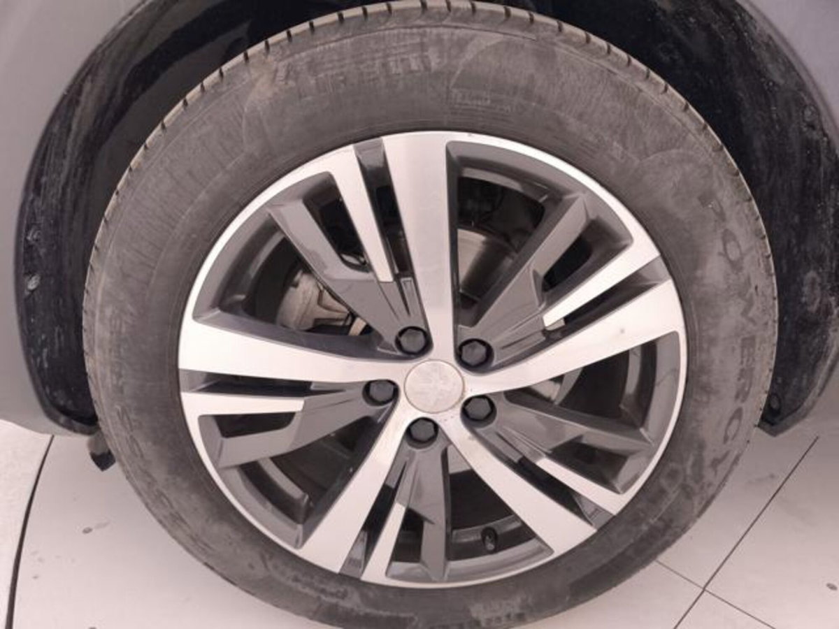 Peugeot 3008 BlueHDi 130 S&S EAT8 Allure Pack (9)
