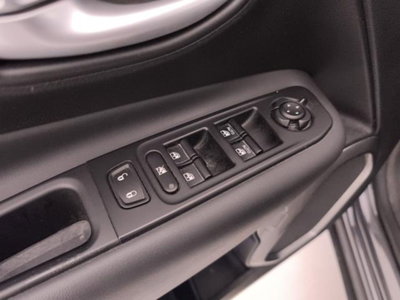 Jeep Renegade 1.6 mjt Longitude 2wd 130cv (19)
