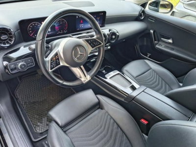 Mercedes-Benz Classe A Sedan 180 d Automatic 4p. Premium (12)