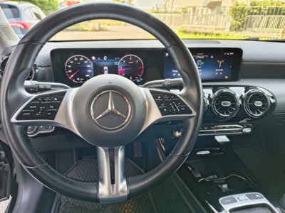 Mercedes-Benz Classe A Sedan 180 d Automatic 4p. Premium (16)