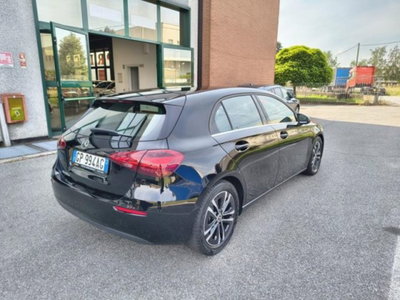 Mercedes-Benz Classe A Sedan 180 d Automatic 4p. Premium (3)