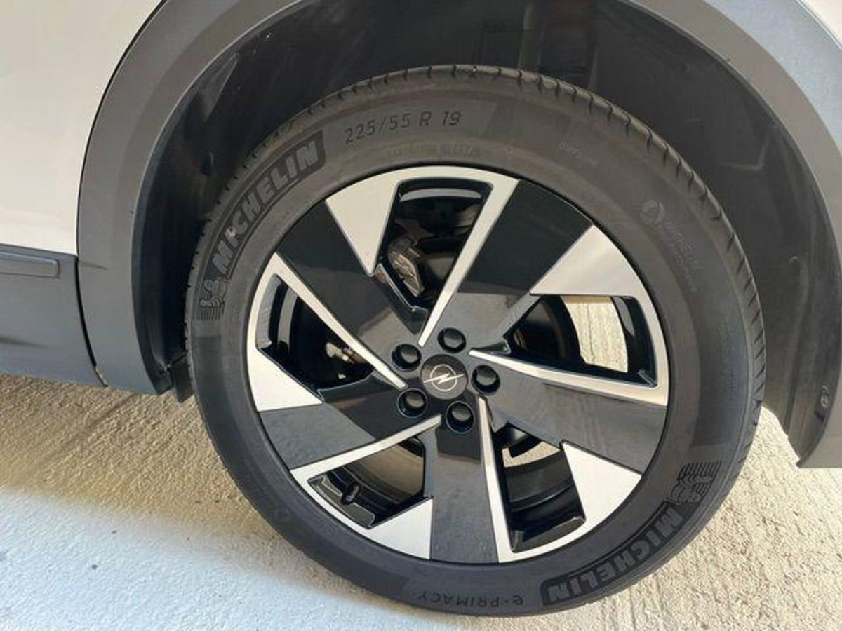 Opel Grandland 1.2 hybrid GS s&s 136cv dct6 (5)