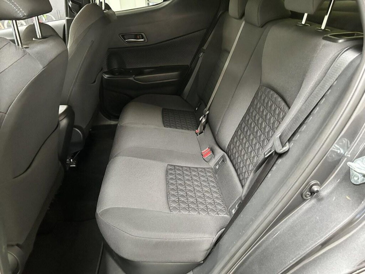 Toyota Toyota C-HR 2.0 Hybrid E-CVT Lounge (15)
