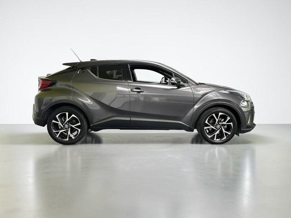 Toyota Toyota C-HR 2.0 Hybrid E-CVT Lounge (3)