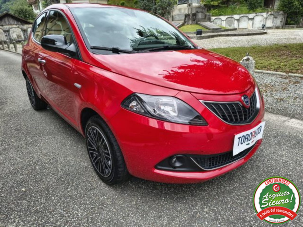 Lancia Ypsilon 1.0 FireFly 5 porte S&S Hybrid Gold Plus