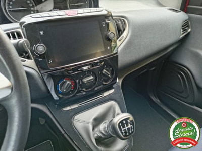 Lancia Ypsilon 1.0 FireFly 5 porte S&S Hybrid Gold Plus (11)