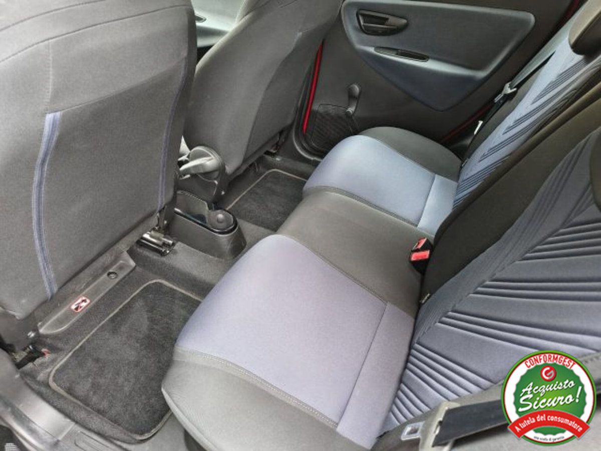 Lancia Ypsilon 1.0 FireFly 5 porte S&S Hybrid Gold Plus (15)