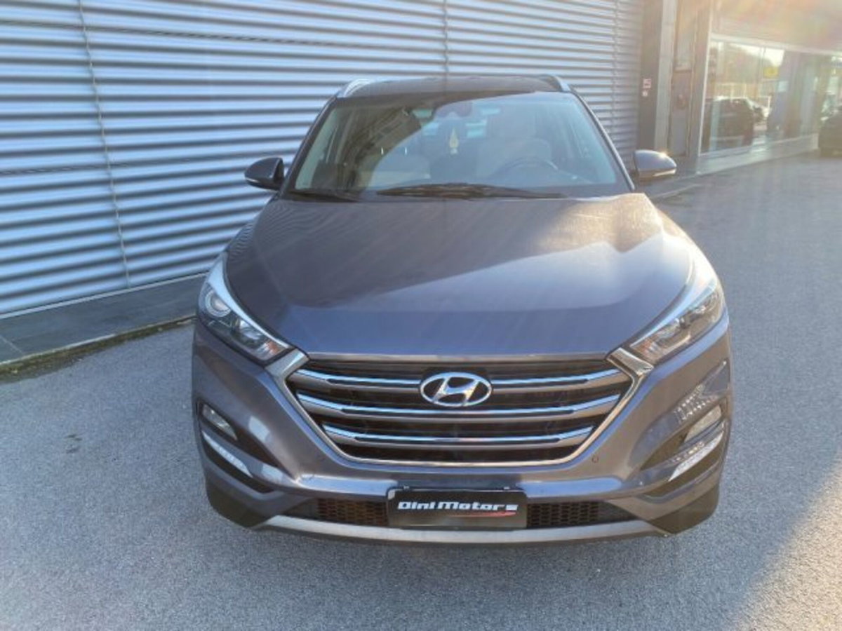 Hyundai Tucson 1.7 CRDi Classic (2)