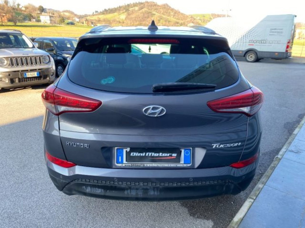 Hyundai Tucson 1.7 CRDi Classic (5)