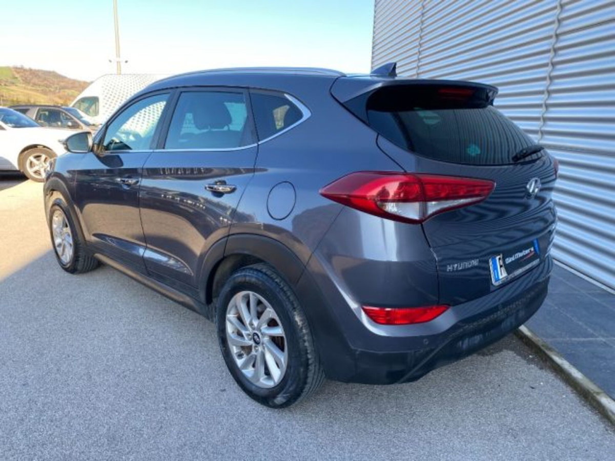Hyundai Tucson 1.7 CRDi Classic (6)
