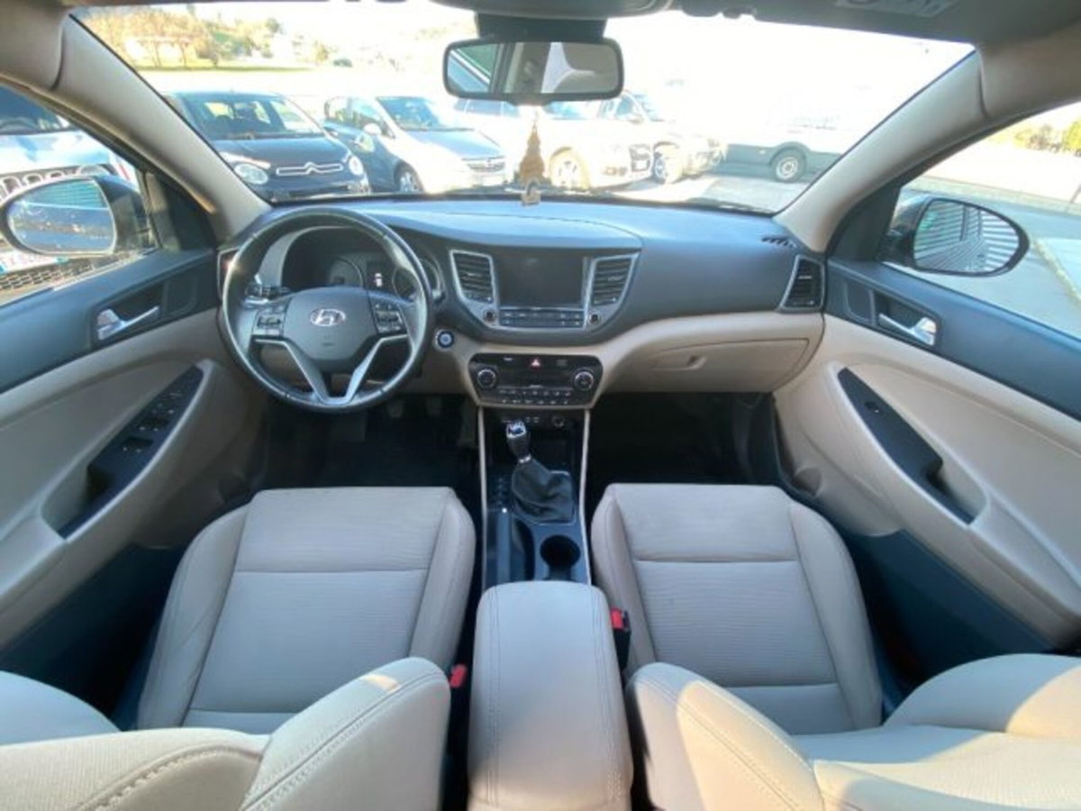 Hyundai Tucson 1.7 CRDi Classic (9)