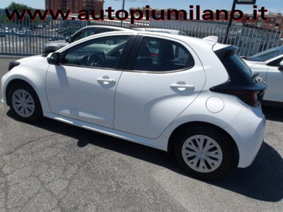Toyota Yaris 1.5 Hybrid 5 porte Energy (2)