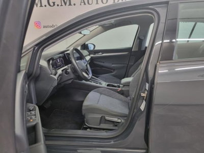 Volkswagen Golf Variant 1.0 eTSI EVO DSG Life (8)