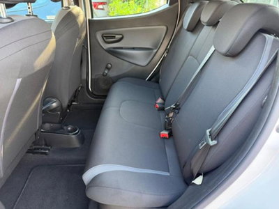 Lancia Ypsilon 1.2 69 CV 5 porte GPL Ecochic Silver (7)