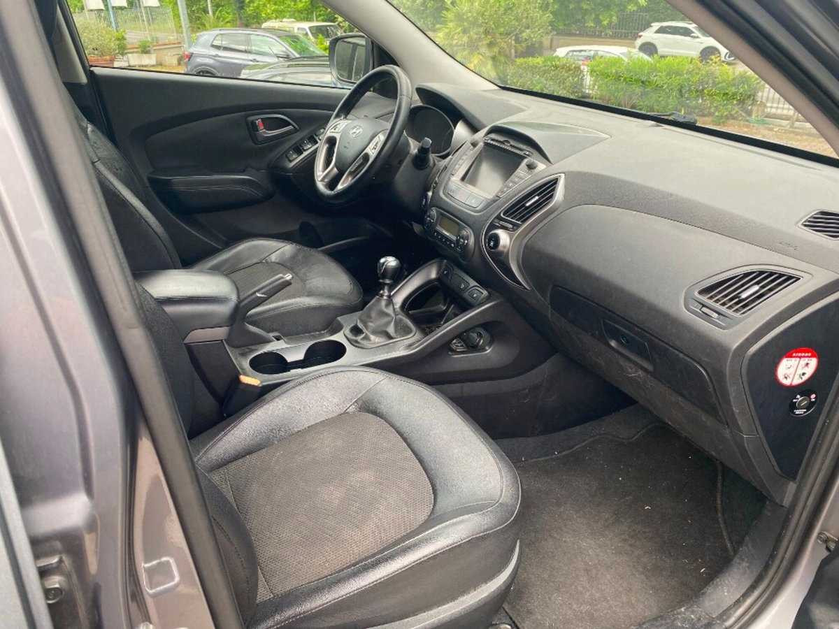 Hyundai ix35 1.7 CRDi 2WD Xpossible (10)