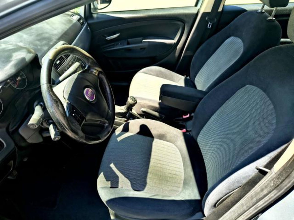 Fiat Grande Punto 1.4 T-Jet 16V 5 porte Dynamic (14)