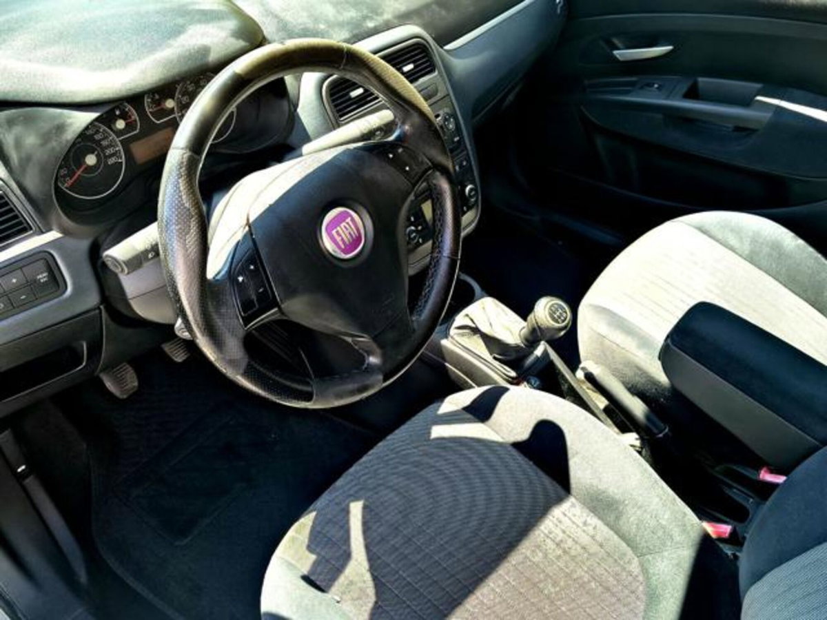 Fiat Grande Punto 1.4 T-Jet 16V 5 porte Dynamic (8)