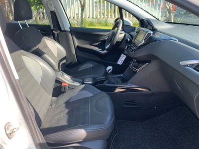 Peugeot 2008 Turbo 110 S&S Allure (12)