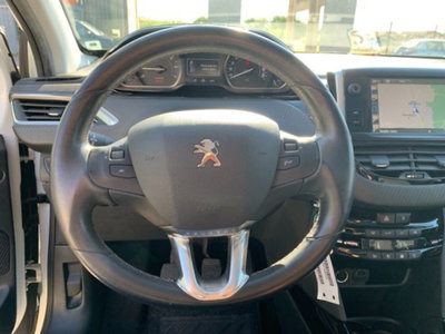 Peugeot 2008 Turbo 110 S&S Allure (18)