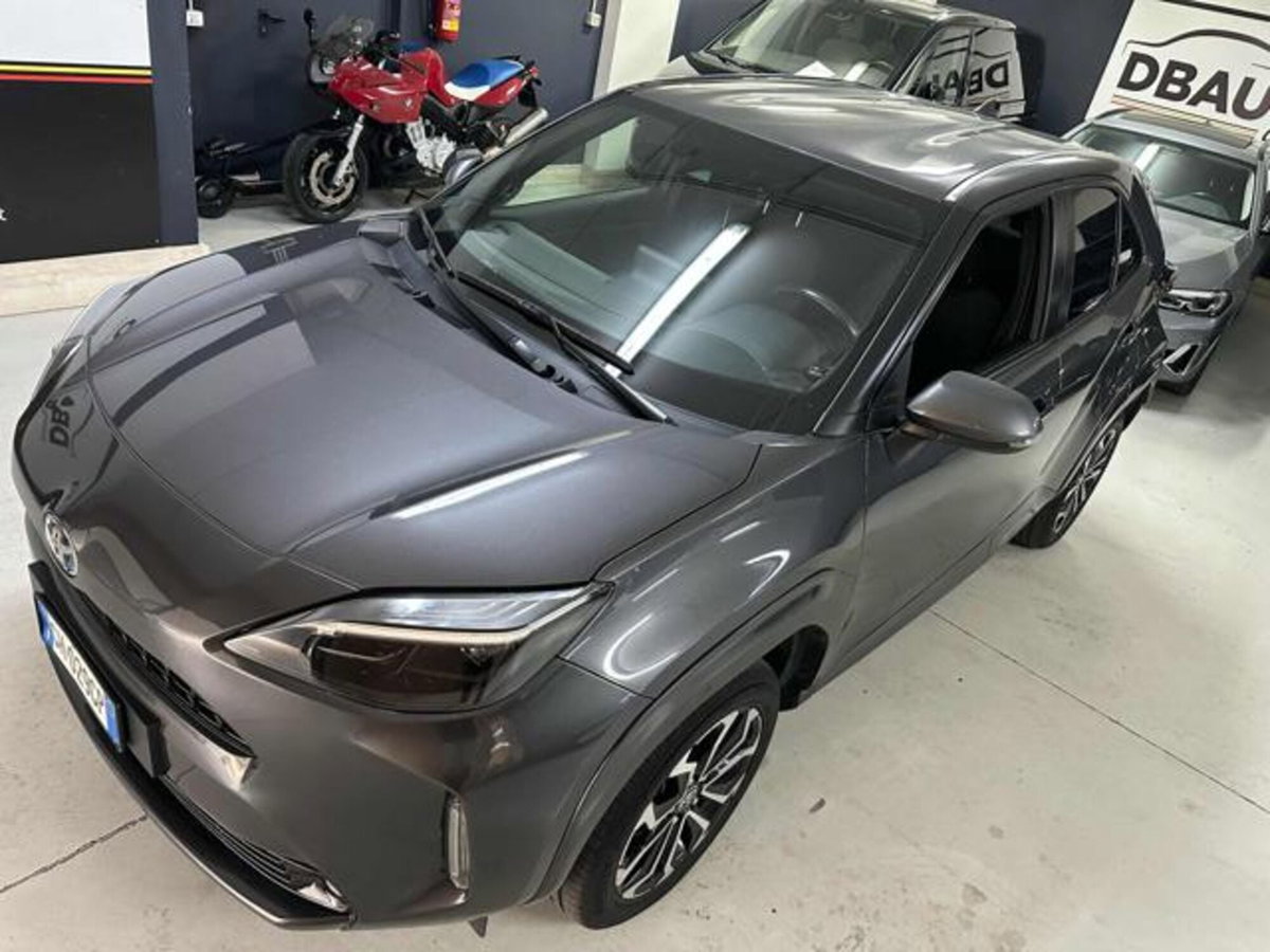 Toyota Yaris Cross 1.5 Hybrid 5p. E-CVT Trend (17)