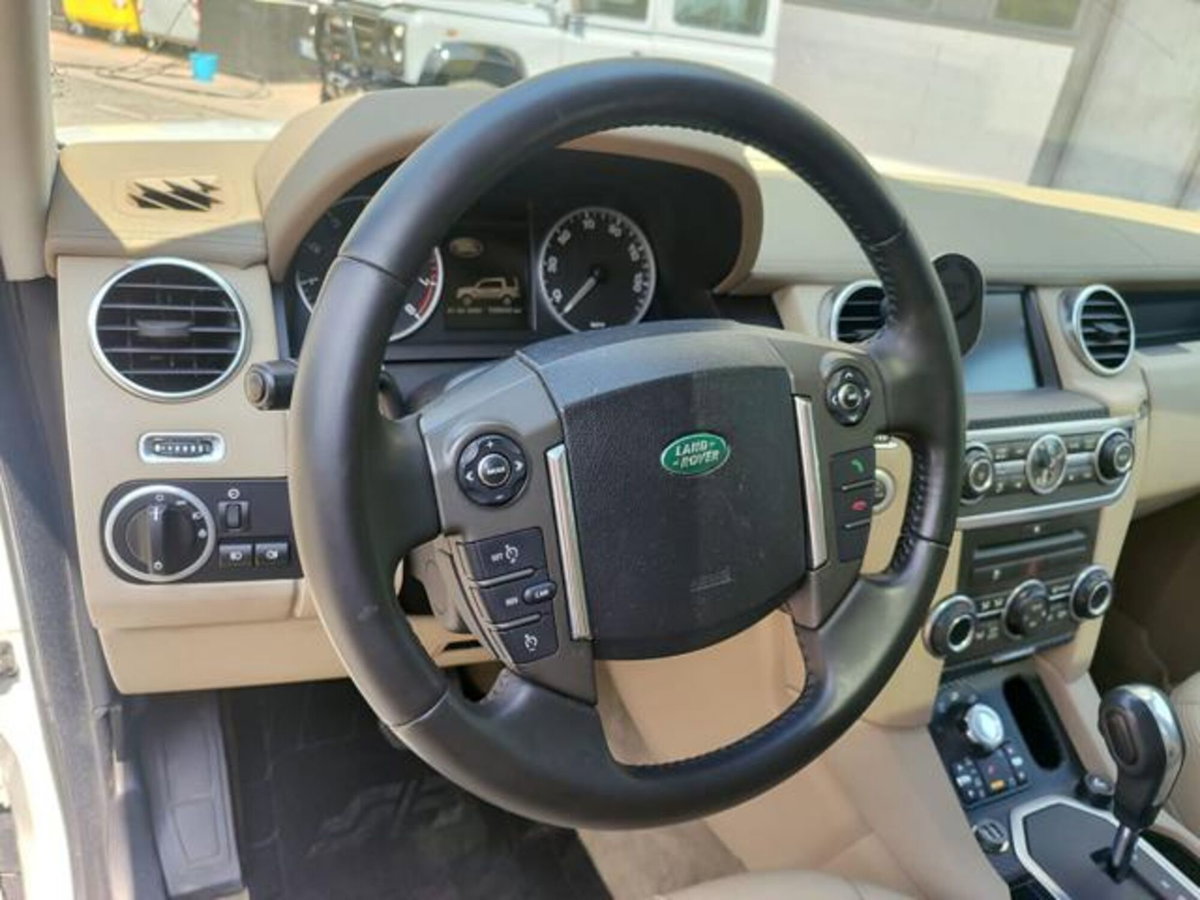 Land Rover Discovery 3 4.4 V8 HSE (14)