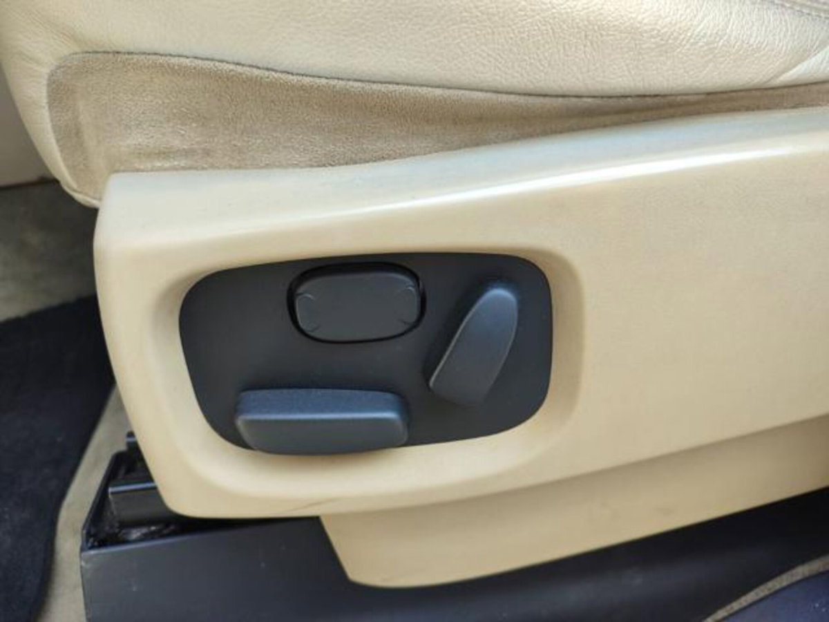 Land Rover Discovery 3 4.4 V8 HSE (17)