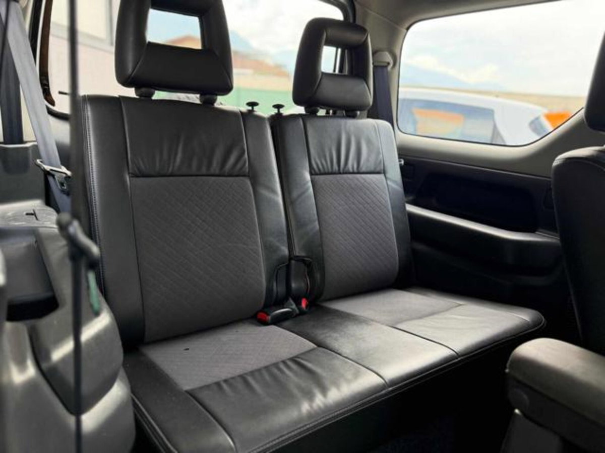 Suzuki Jimny 1.3i 16V cat 4WD Special (10)