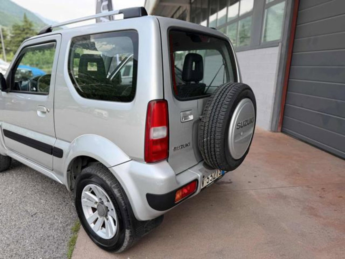 Suzuki Jimny 1.3i 16V cat 4WD Special (5)