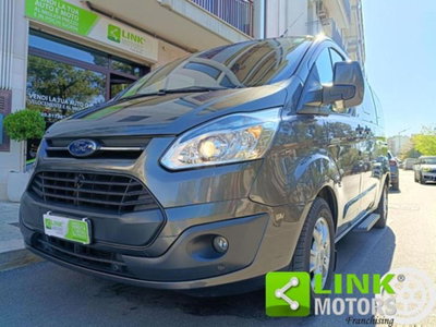 Ford Tourneo Custom 300 2.2 TDCi 155CV PC Titanium (13)