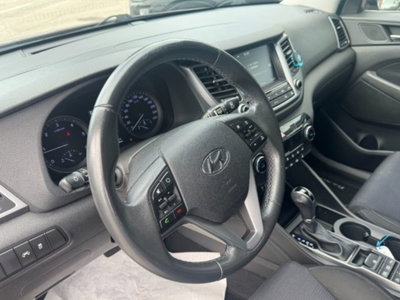 Hyundai Tucson 1.7 CRDi DCT XPossible (9)