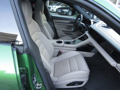 Porsche Taycan 4S Performance Battery Plus (17)