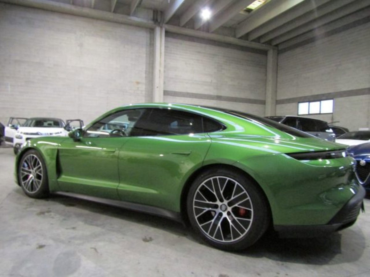 Porsche Taycan 4S Performance Battery Plus (9)