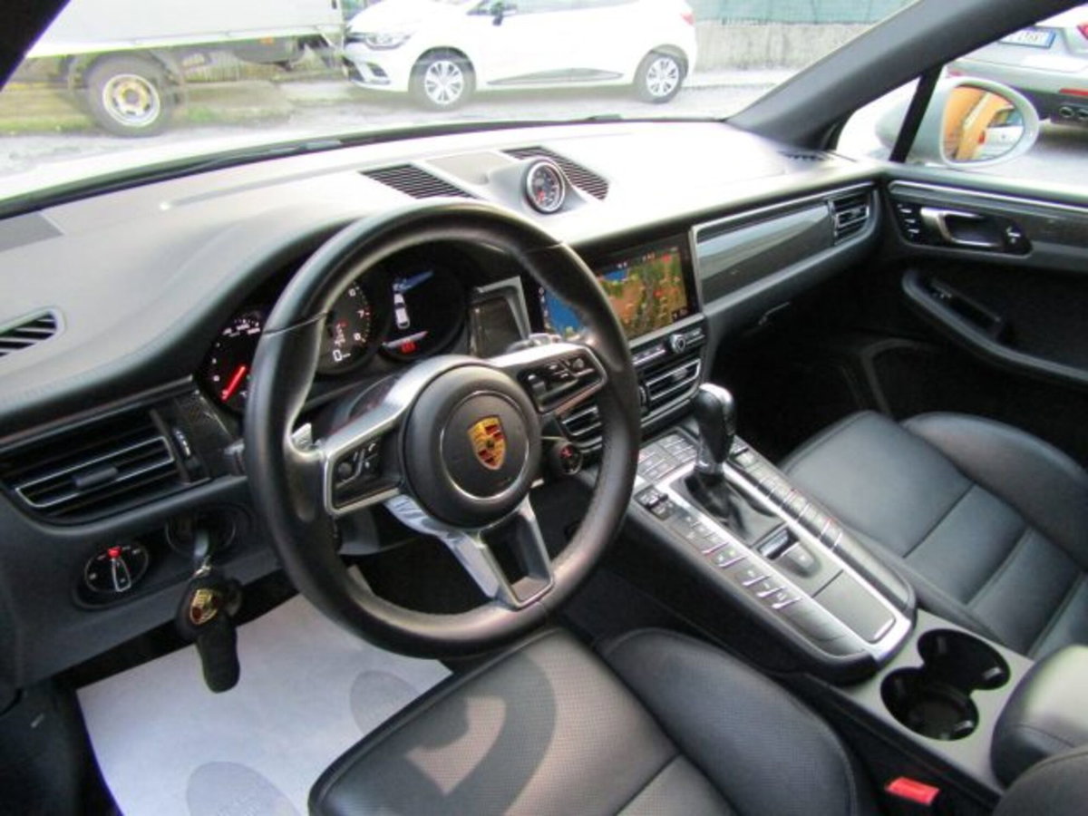 Porsche Macan S (10)