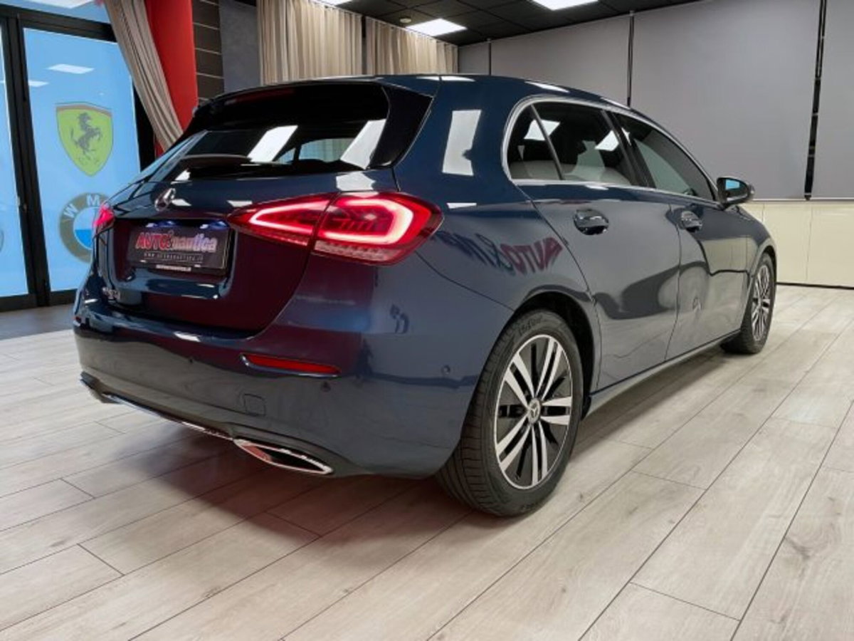 Mercedes-Benz Classe A 180 d AMG Line Premium Plus auto (11)