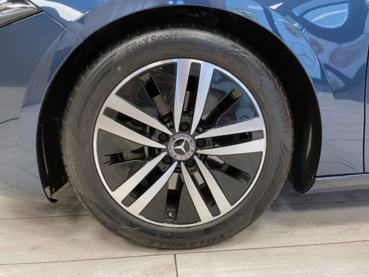 Mercedes-Benz Classe A 180 d AMG Line Premium Plus auto (14)