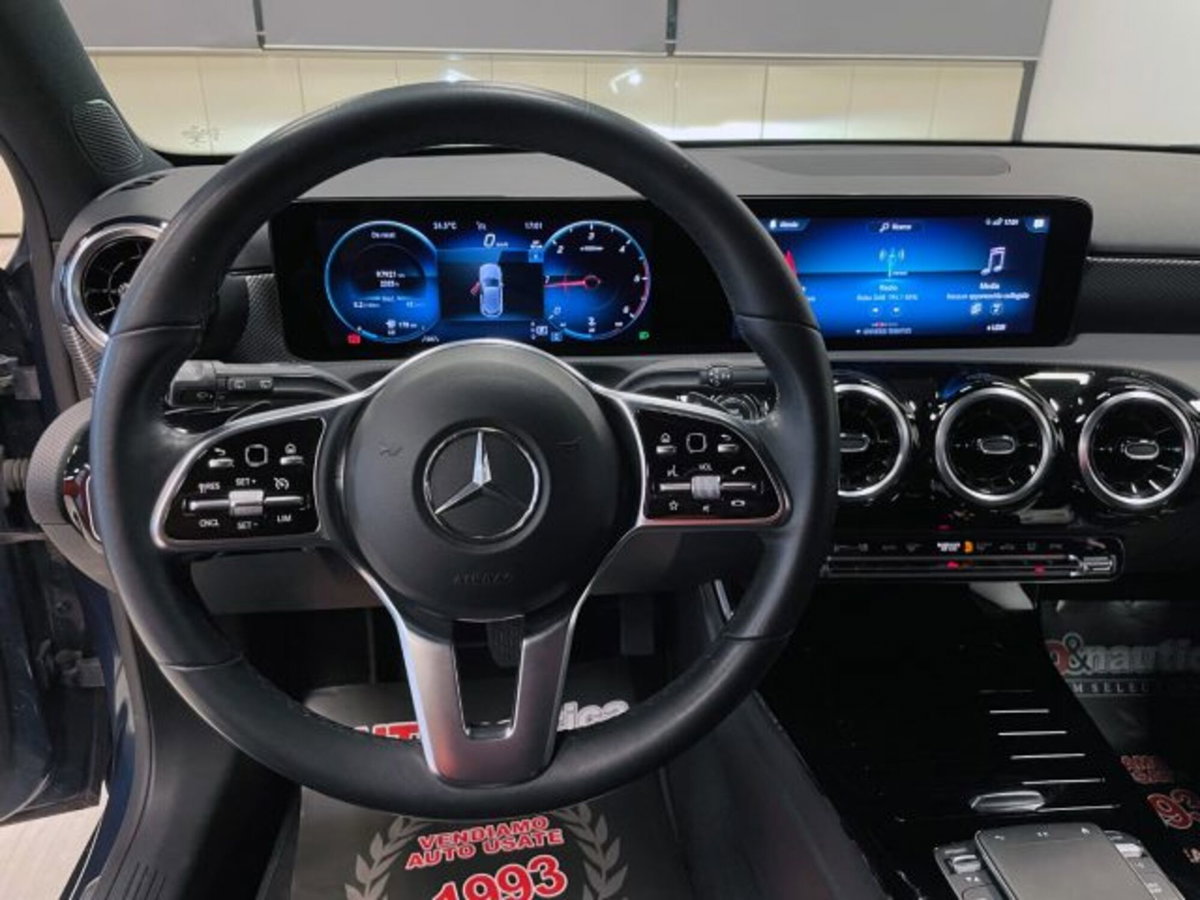 Mercedes-Benz Classe A 180 d AMG Line Premium Plus auto (18)