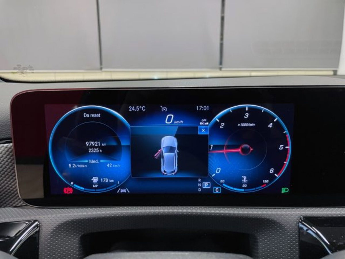 Mercedes-Benz Classe A 180 d AMG Line Premium Plus auto (19)