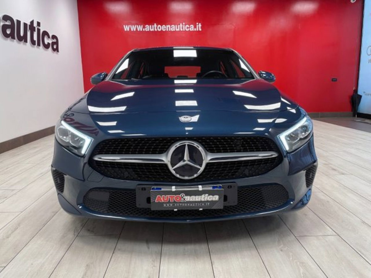 Mercedes-Benz Classe A 180 d AMG Line Premium Plus auto (4)
