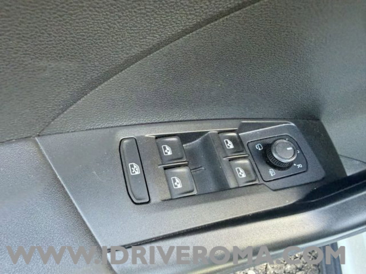 Volkswagen T-Cross 1.0 TSI 110 CV DSG Advanced (11)