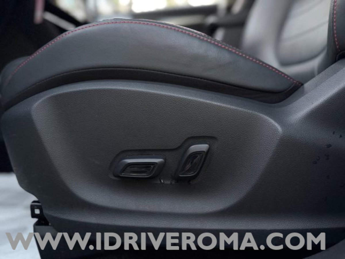 Mg ZS 1.5 Classic Luxury (19)