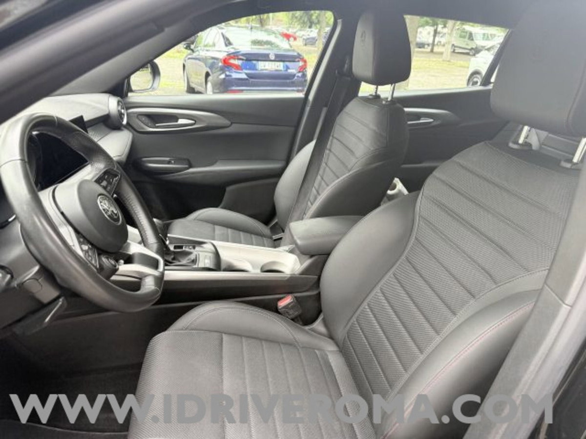 Alfa Romeo Tonale 1.5 hybrid Sprint 130cv tct7 (8)