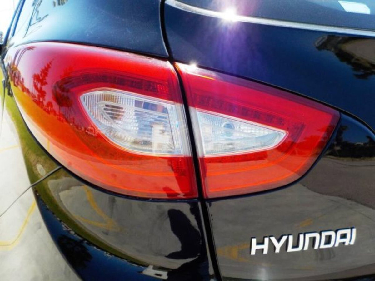 Hyundai ix35 1.7 CRDi 2WD Xpossible (11)
