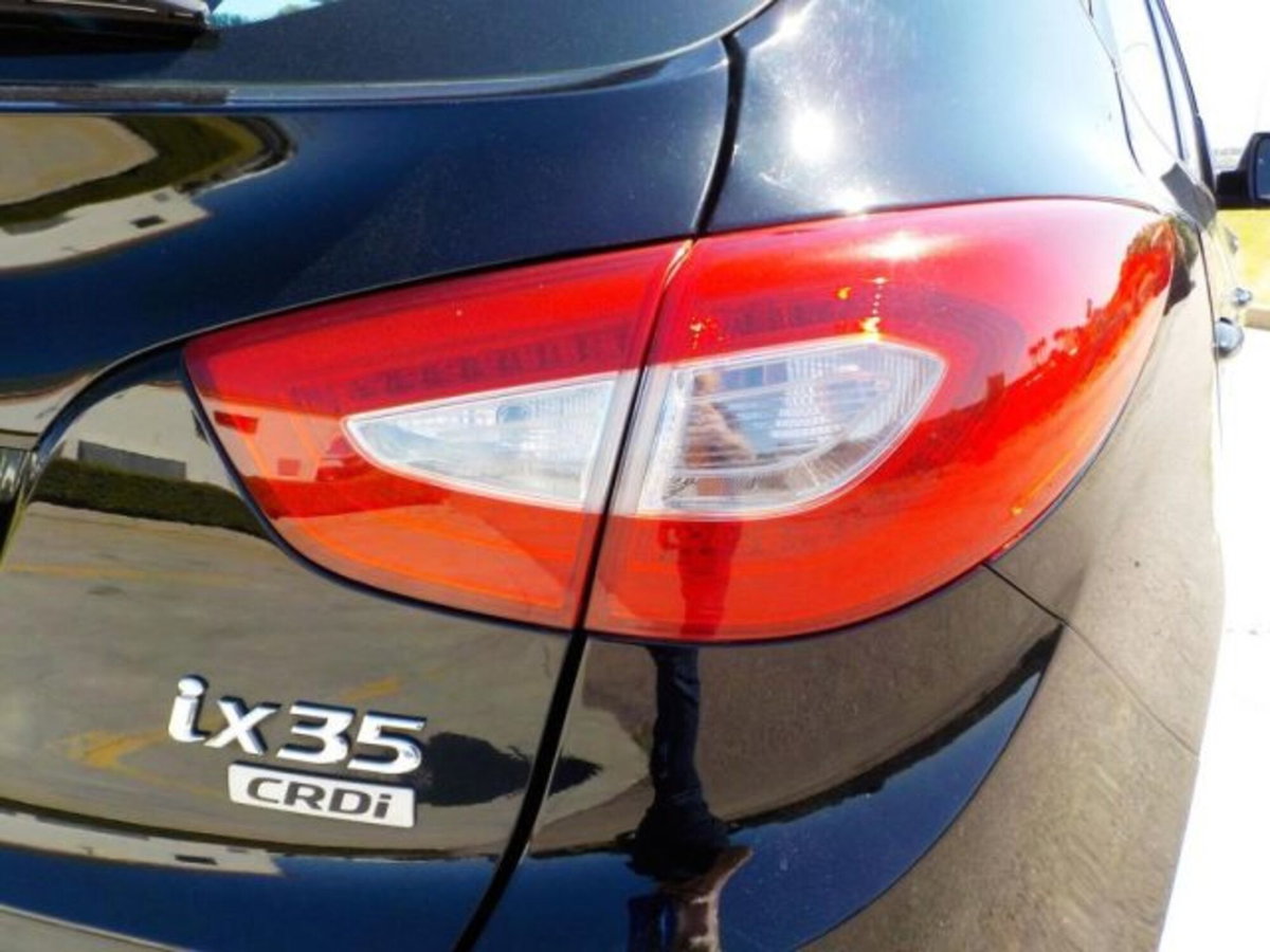 Hyundai ix35 1.7 CRDi 2WD Xpossible (12)