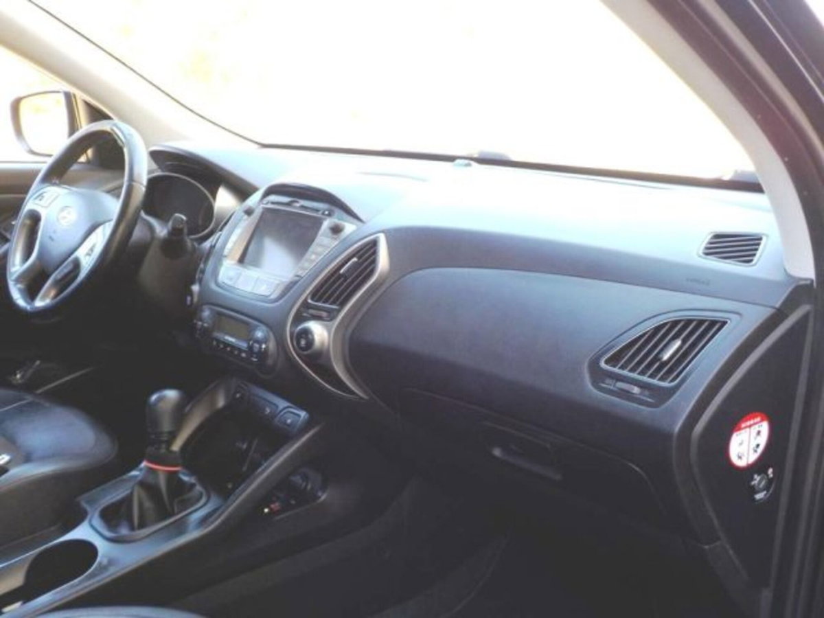 Hyundai ix35 1.7 CRDi 2WD Xpossible (14)