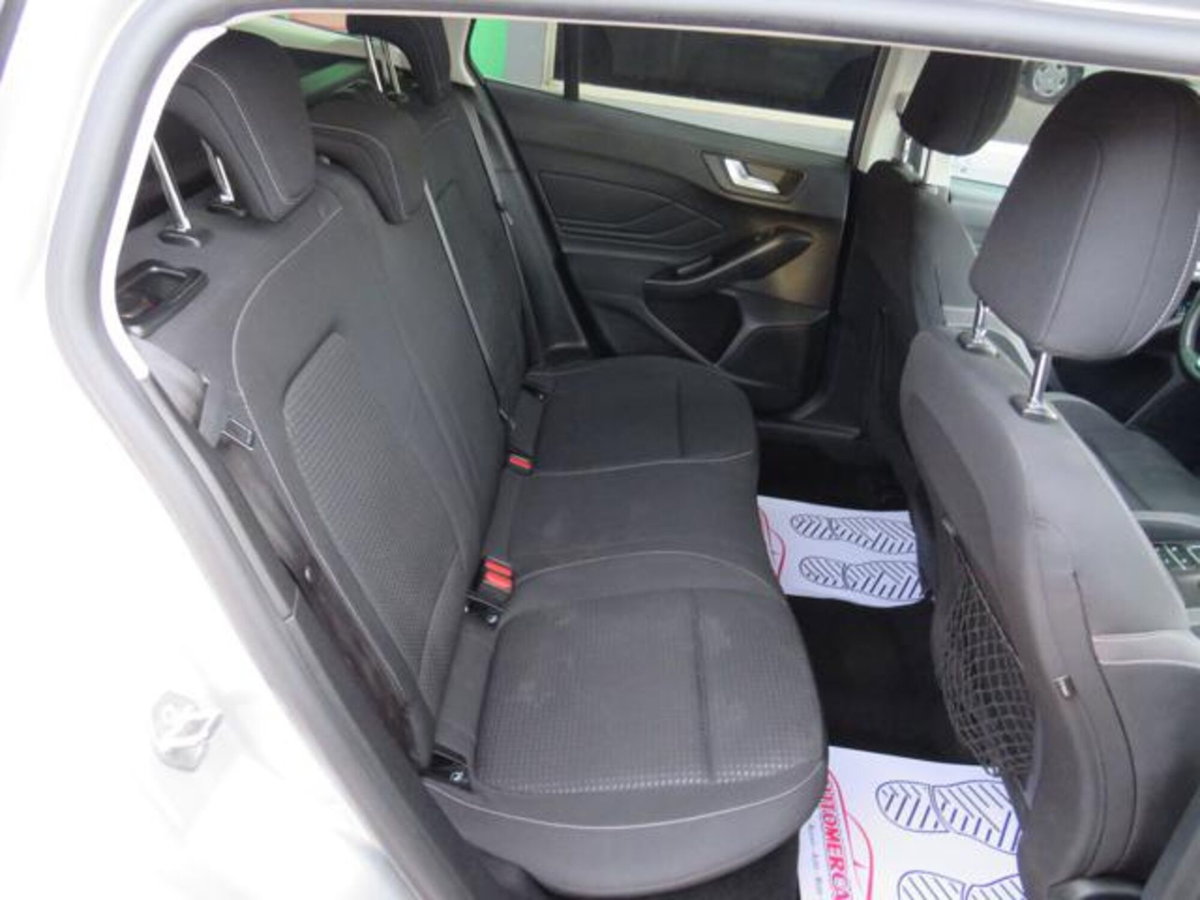 Ford Focus Station Wagon 1.5 EcoBlue 120 CV automatico SW Business Co-Pilot (14)