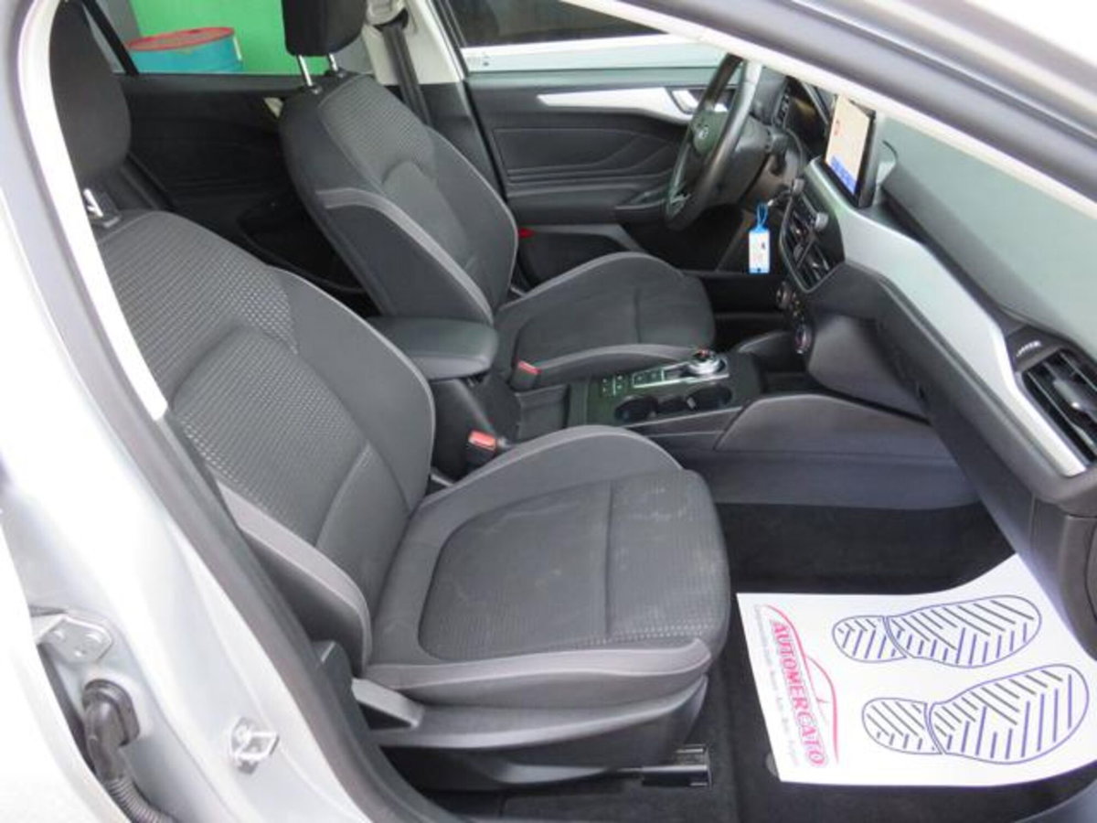 Ford Focus Station Wagon 1.5 EcoBlue 120 CV automatico SW Business Co-Pilot (16)