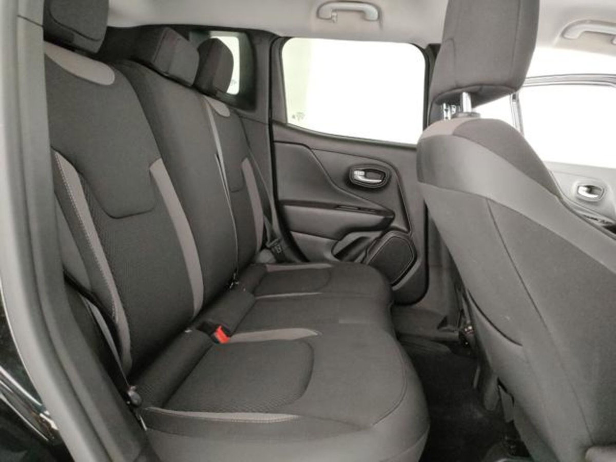 Jeep Renegade 1.6 Mjt 130 CV Limited (18)