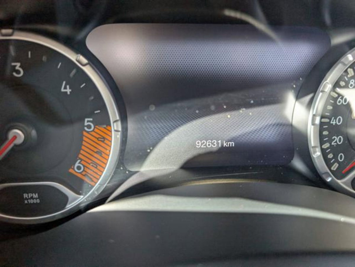 Jeep Renegade 1.6 Mjt 130 CV Limited (15)