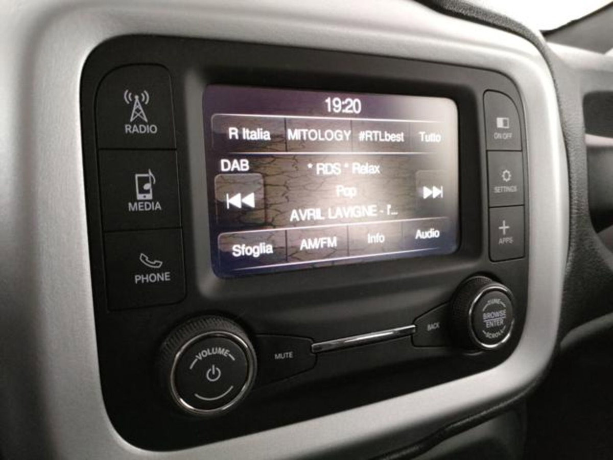 Jeep Renegade 2.0 Mjt 140CV 4WD Active Drive Longitude (11)