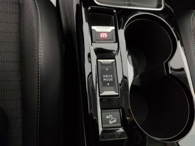 Peugeot 2008 BlueHDi 110 S&S Allure Pack (16)